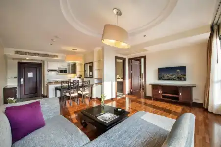 Bandara Silom Suites - 129