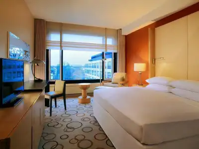 Sheraton Berlin Grand Esplanade - 6