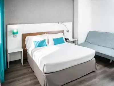 ibis Styles A Coruña - 37