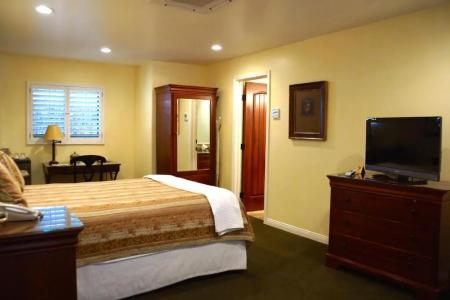 Castillo Inn at the Beach - 30