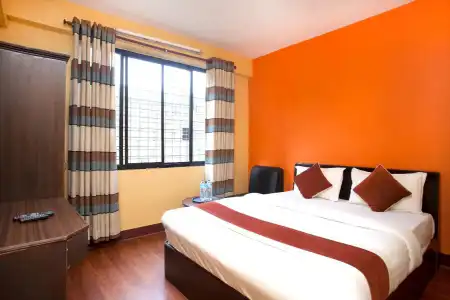 OYO 381 Pashupati Plaza - 1