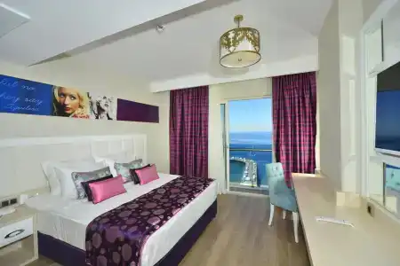 Azura Deluxe Resort & Spa - Ultra All Inclusive - 3