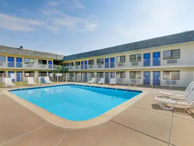 Motel 6 Wichita, KS - 16