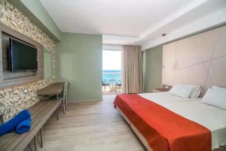 Pegasos Deluxe Beach - 39
