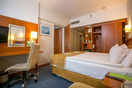Holiday Inn Istanbul City - 53