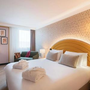 Mercure Chartres Est - 28