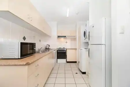 The Astor Apartments - 117