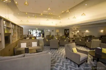 DoubleTree by Hilton Bristol North - 18