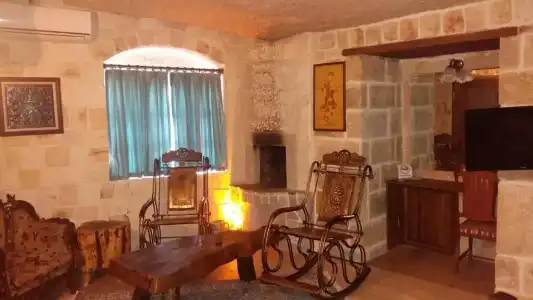 Oread Cave Suites - 108
