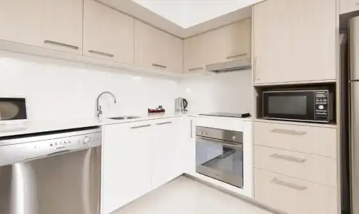 Riviera Mackay - 55