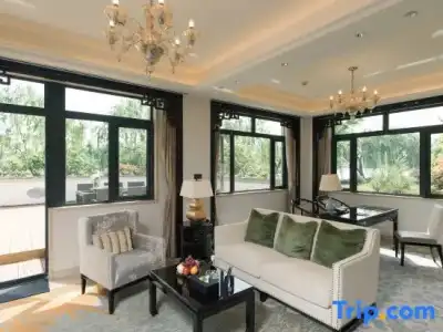 Zhejiang Xizi - 114