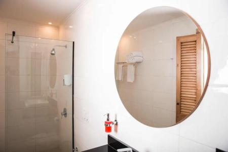 Redcon Suites - 327