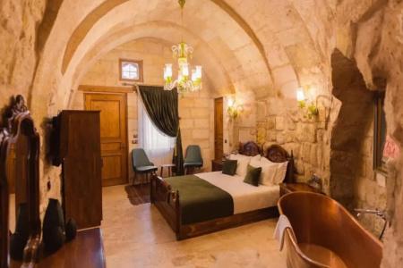 Solo Cave Suites - 25