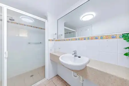 Shingley Beach Resort - 215