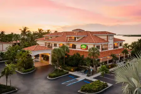 Courtyard by Marriott Key West Waterfront - 23