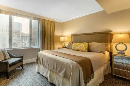 Omni Berkshire Place - 38