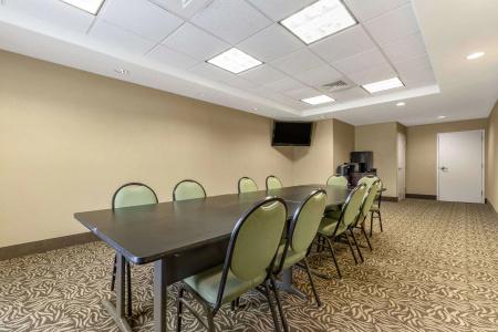 Comfort Suites Medical Center near Six Flags - 21