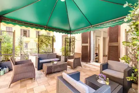 Roman Terrace - 12