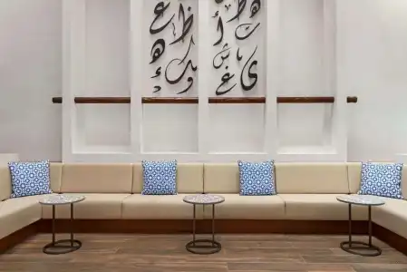 Ibis Styles Dubai Gold District - 9