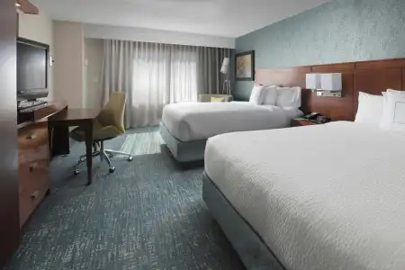 Courtyard Marriott Riverwalk - 1