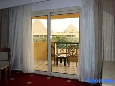 Regency Pyramids - 32