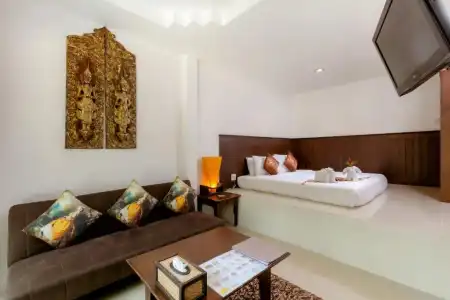 Club Bamboo Boutique Patong Beach Resort - 381