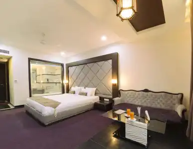 Crimson Palace - 4