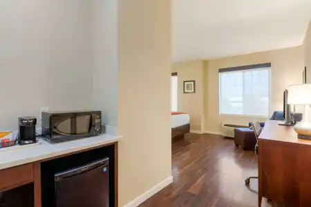 Comfort Inn & Suites near Ontario Airport - 26