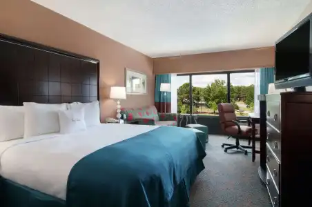 DoubleTree by Hilton Columbus - 5