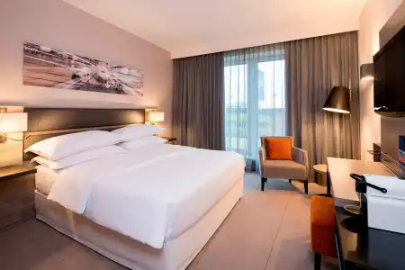 Sheraton Duesseldorf Airport - 28