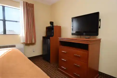 Econo Lodge Inn & Suites Little Rock SW - 38