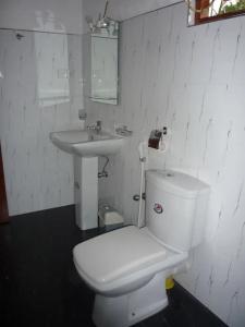 Beach Lagoon Guesthouse - 50