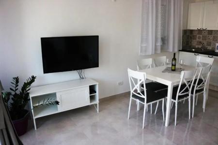 Corner - 91