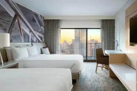 Chicago Marriott Downtown Magnificent Mile - 6