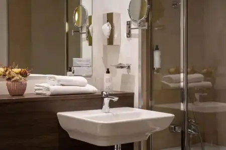 Best Western Royal Caen - 57