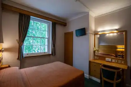 Nayland - 22
