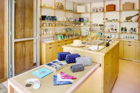 The Laylow Waikiki, Autograph Collection - 10