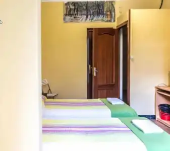 Hostel Turistic Castell - 20