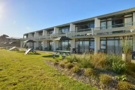 Whispering Sands Motel - 57
