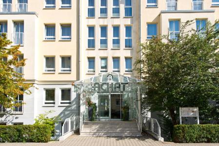ACHAT Dresden Elbufer - 26