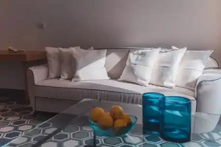 Medousa Suites - 4
