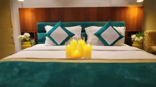 Club Emerald - 28