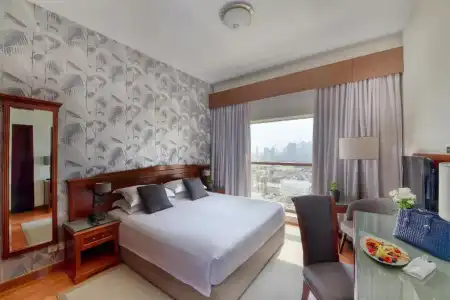 Majestic City Retreat - 28
