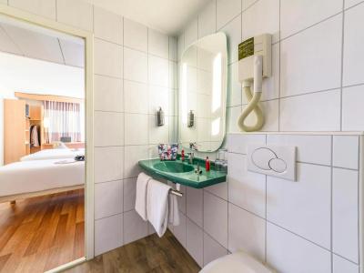 ibis Lausanne Crissier - 8