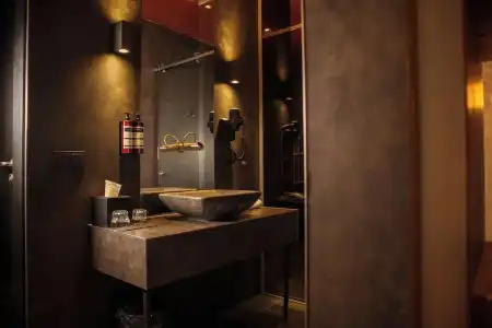 Manzo's Suites - 73
