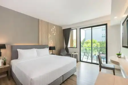 Amber Pattaya - 4