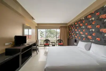 Welcome Plaza - 22