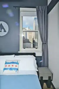 HI Chicago, The J. Ira and Nicki Harris Family Hostel - 75