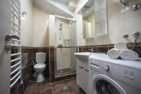 D&D Apartments - 112