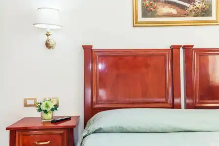 Regina Elena - 23